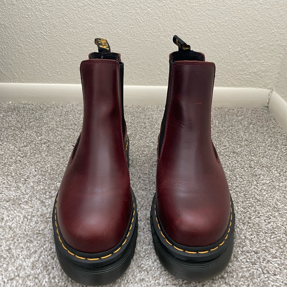 DR. MARTENS 2976 SMOOTH LEATHER PLATFORM CHELSEA BOOTS